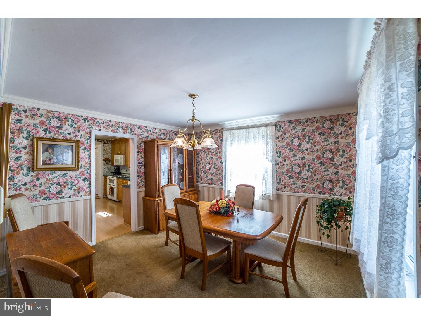 426 Sherman Road Springfield, PA 19064 - Photo 6 of 25 Dining Room