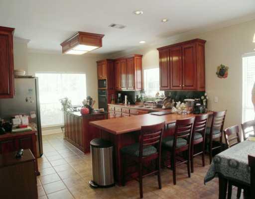1285 Dove Park Road Covington, LA 70433 - Photo 2 of 7 Gallery Image 2