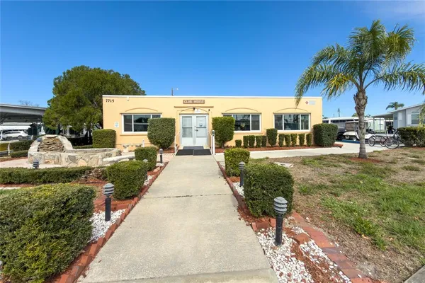 $179,900 | 8307 Nancy Lane, Ellenton, FL 34222