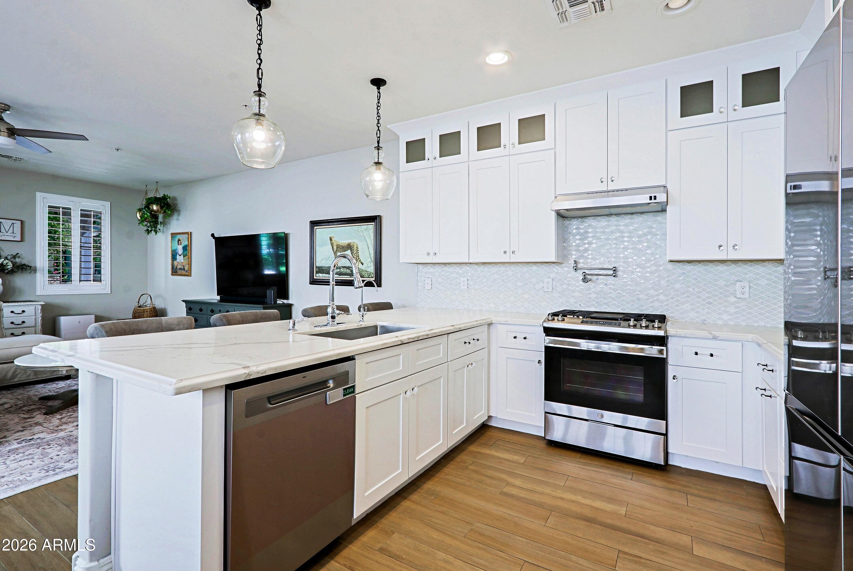 20941 West White Rock Road Buckeye, AZ 85396 - Photo 15 of 56 Kitchen 4