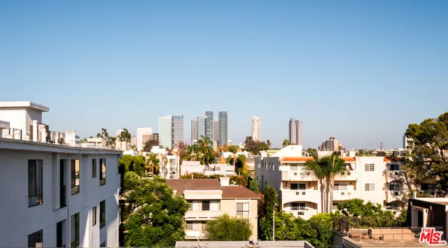 $5,200 | 1944 Glendon Avenue, Unit 309, Los Angeles, CA 90025