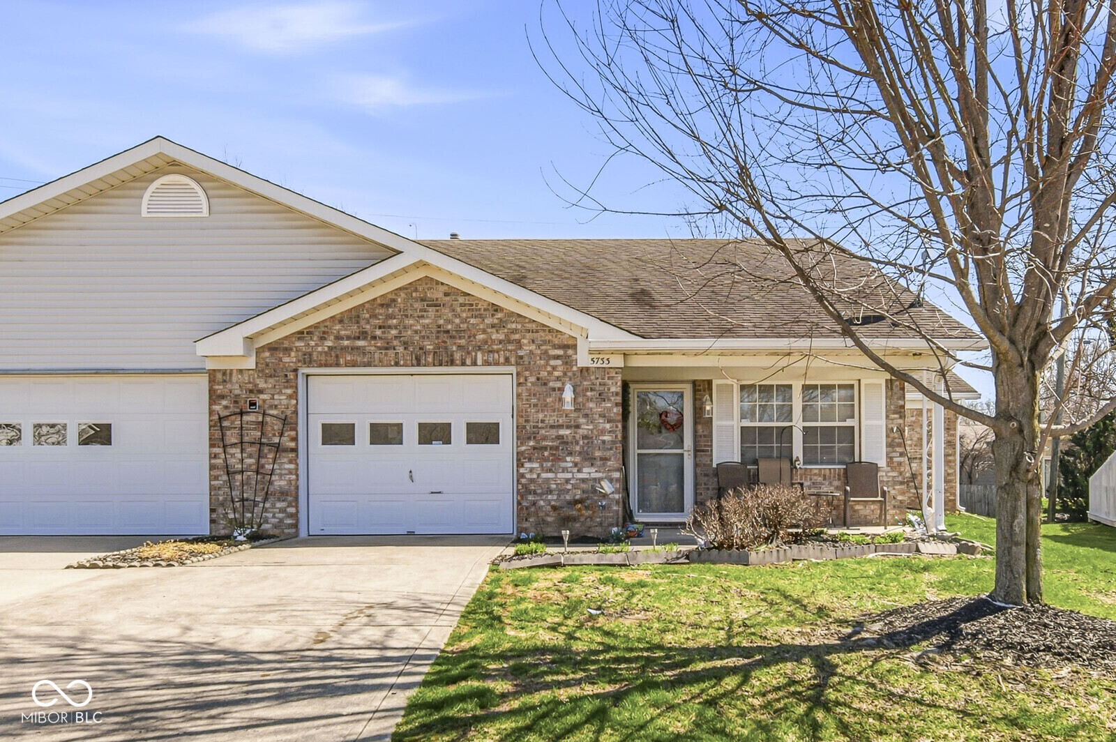 5733 Misty Ridge Circle Indianapolis, IN 46237 - Photo 1 of 29