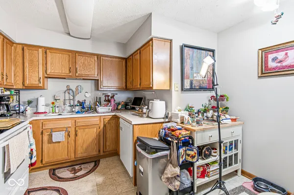 $204,900 | 5733 Misty Ridge Circle, Indianapolis, IN 46237