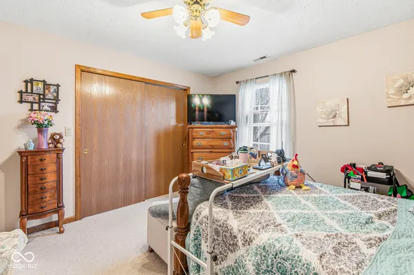 $204,900 | 5733 Misty Ridge Circle, Indianapolis, IN 46237