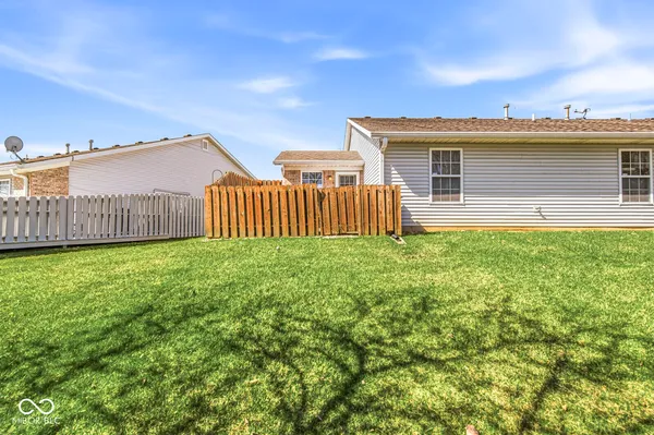 $204,900 | 5733 Misty Ridge Circle, Indianapolis, IN 46237