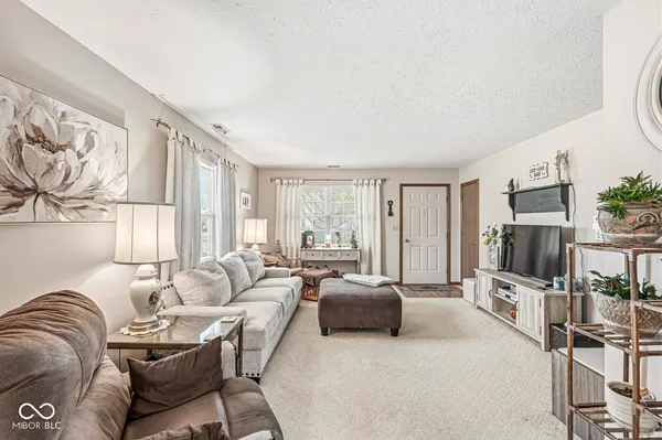$204,000 | 5733 Misty Ridge Circle, Indianapolis, IN 46237