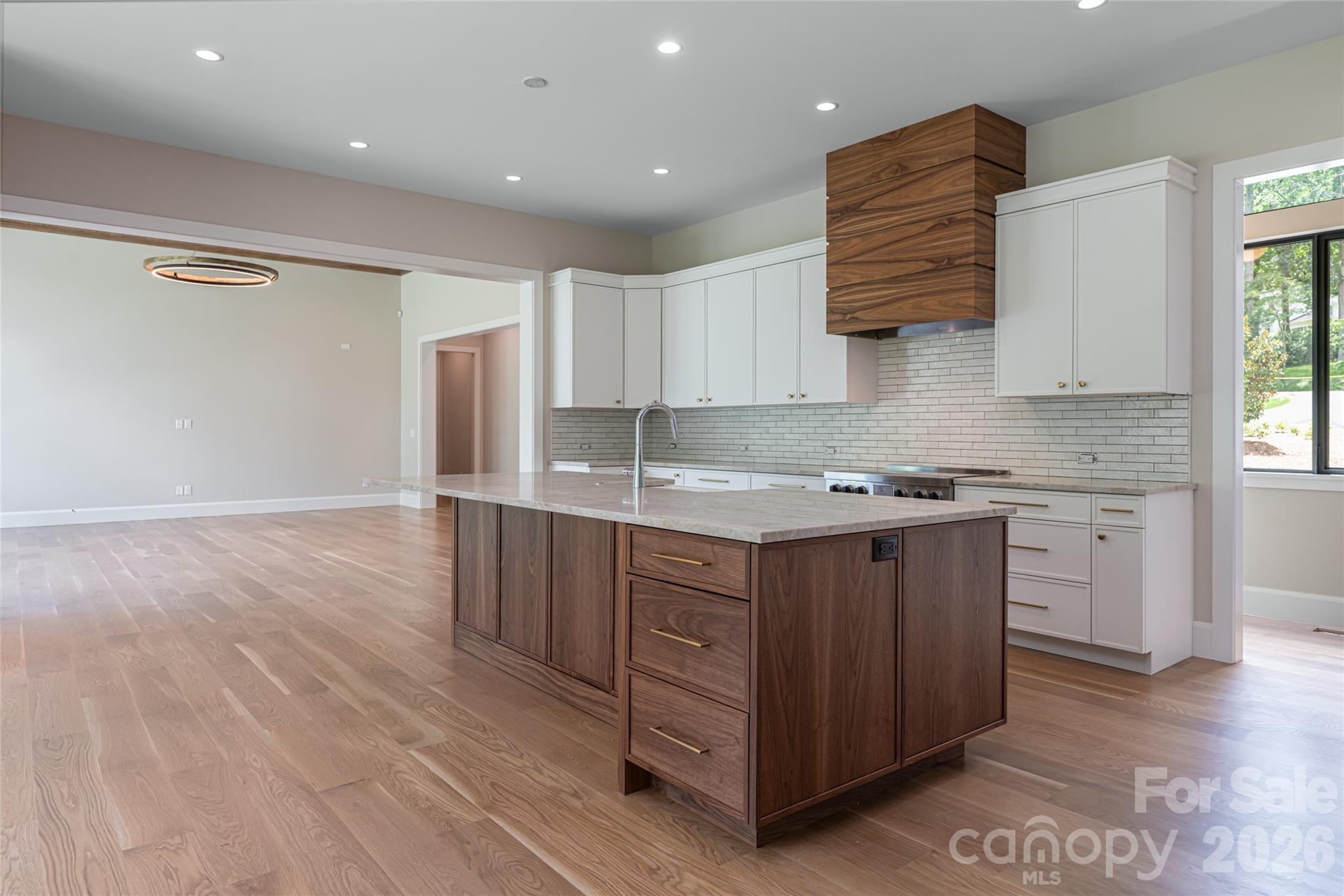 33 Busbee Road Asheville, NC 28803 - Photo 18 of 48 Gallery Image 18