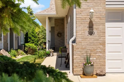 $460,000 | 309 Pebble Brook Lane, Lodi, WI 53555