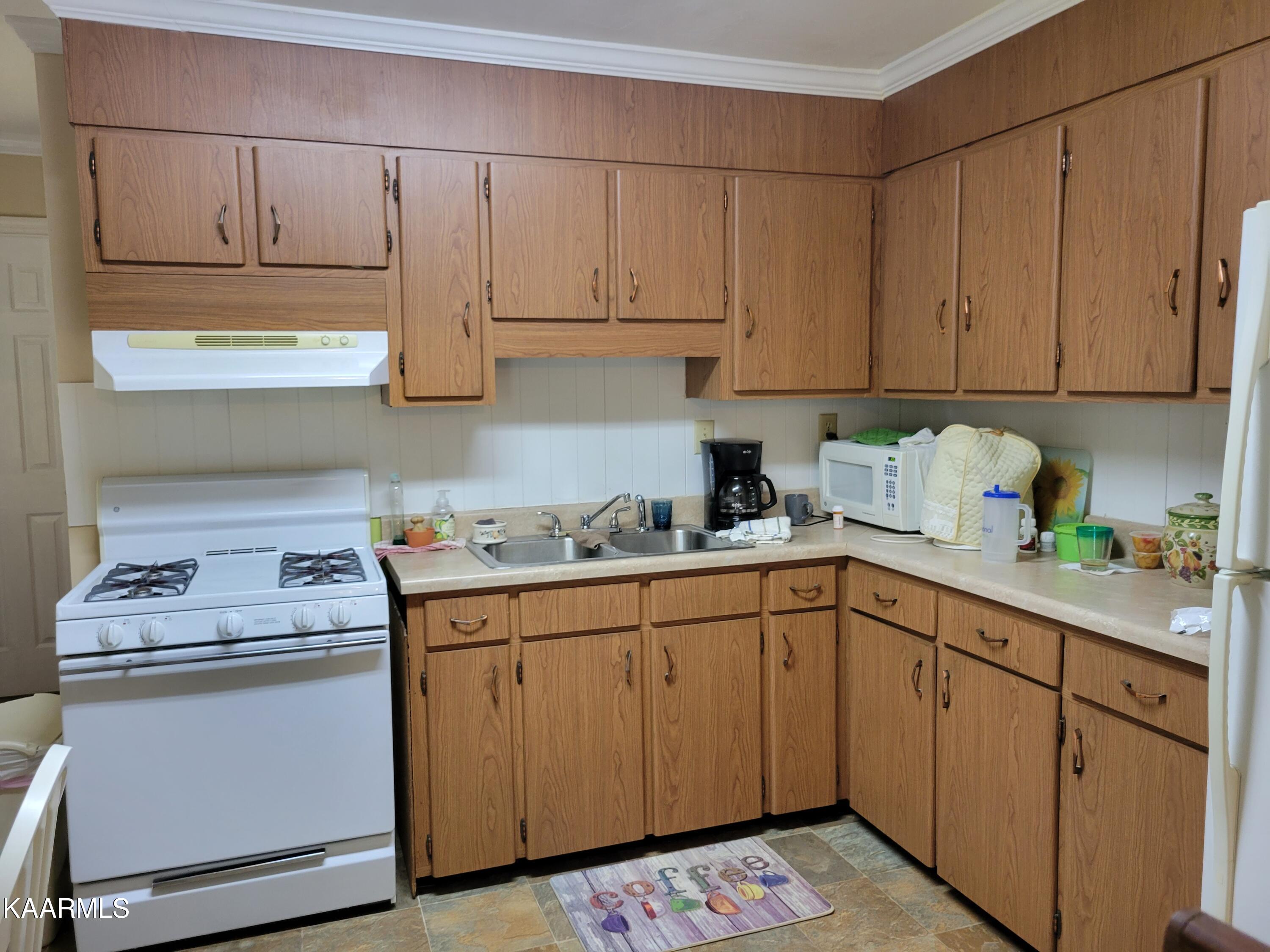 170 Massingale Road Tellico Plains, TN 37385 - Photo 11 of 45 20220614_140122