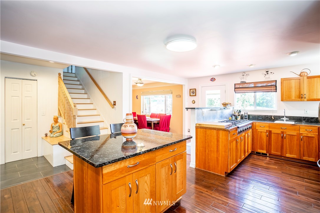 4620 Strumme Road Bothell, WA 98012 - Photo 11 of 25