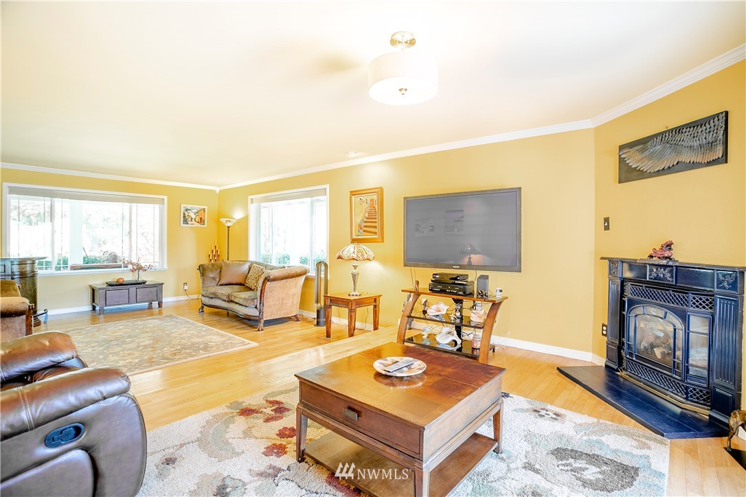4620 Strumme Road Bothell, WA 98012 - Photo 4 of 25