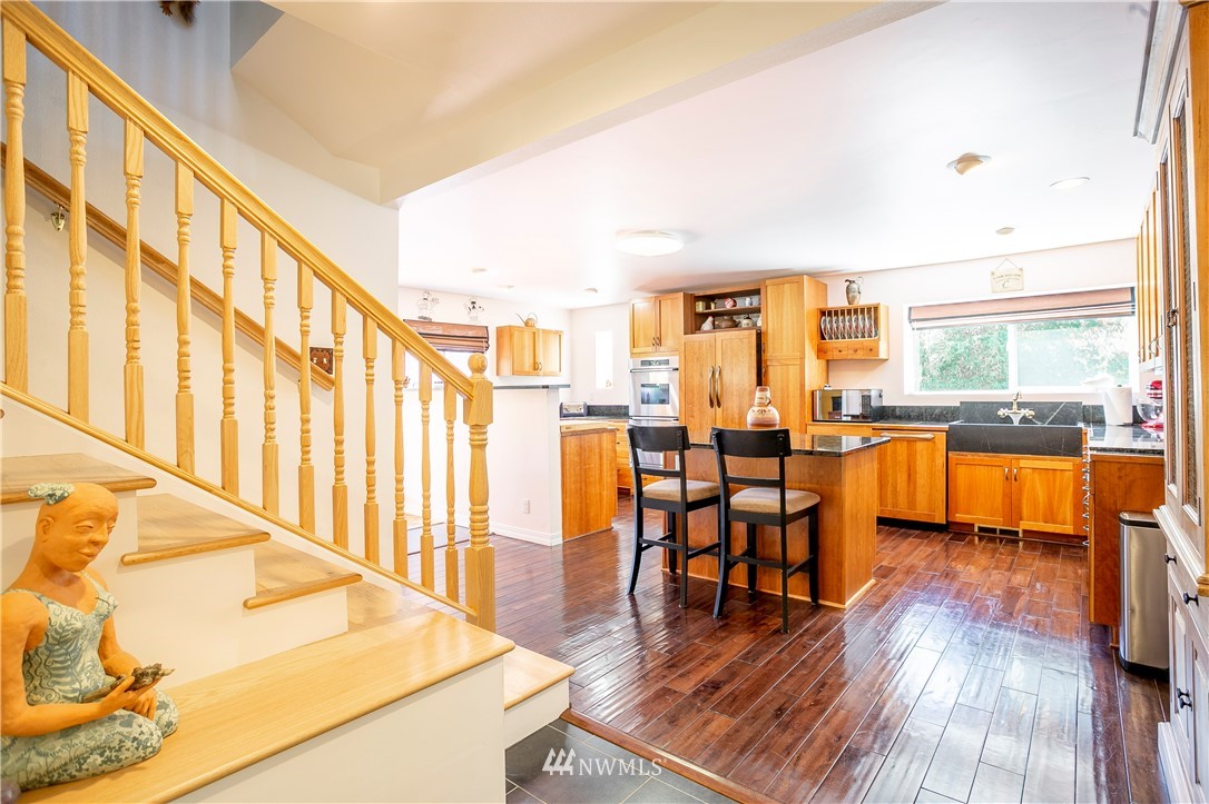 4620 Strumme Road Bothell, WA 98012 - Photo 6 of 25