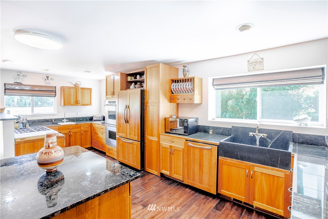 4620 Strumme Road Bothell, WA 98012 - Photo 7 of 25