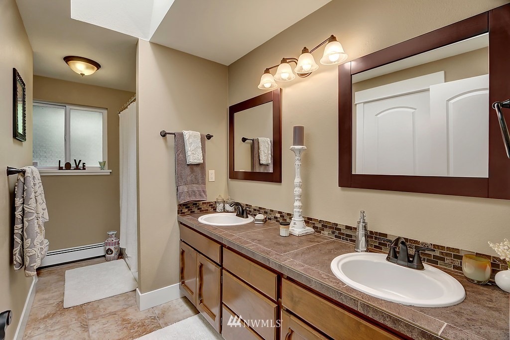 1207 Vernon Road Lake Stevens, WA 98258 - Photo 9 of 18 Gallery Image 9
