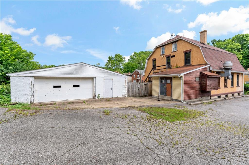 928 McLaughlin Run Road Bridgeville, PA 15017 - Photo 35 of 47