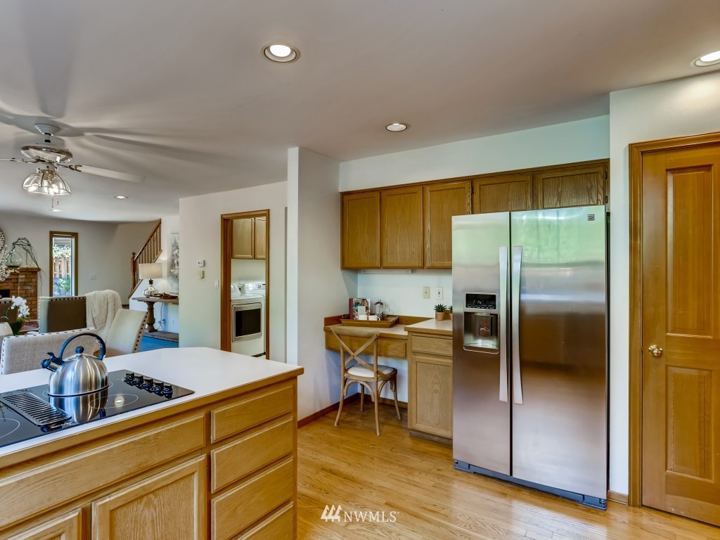 2128 241st Street Southeast Bothell, WA 98021 - Photo 11 of 28