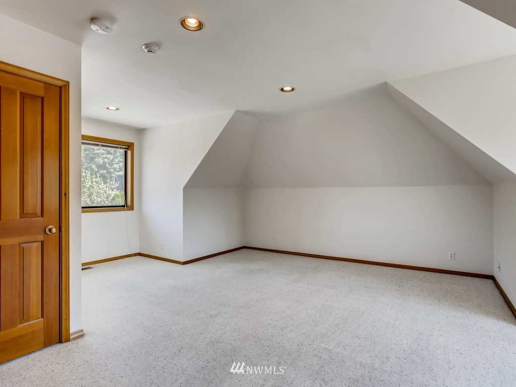 2128 241st Street Southeast Bothell, WA 98021 - Photo 25 of 28
