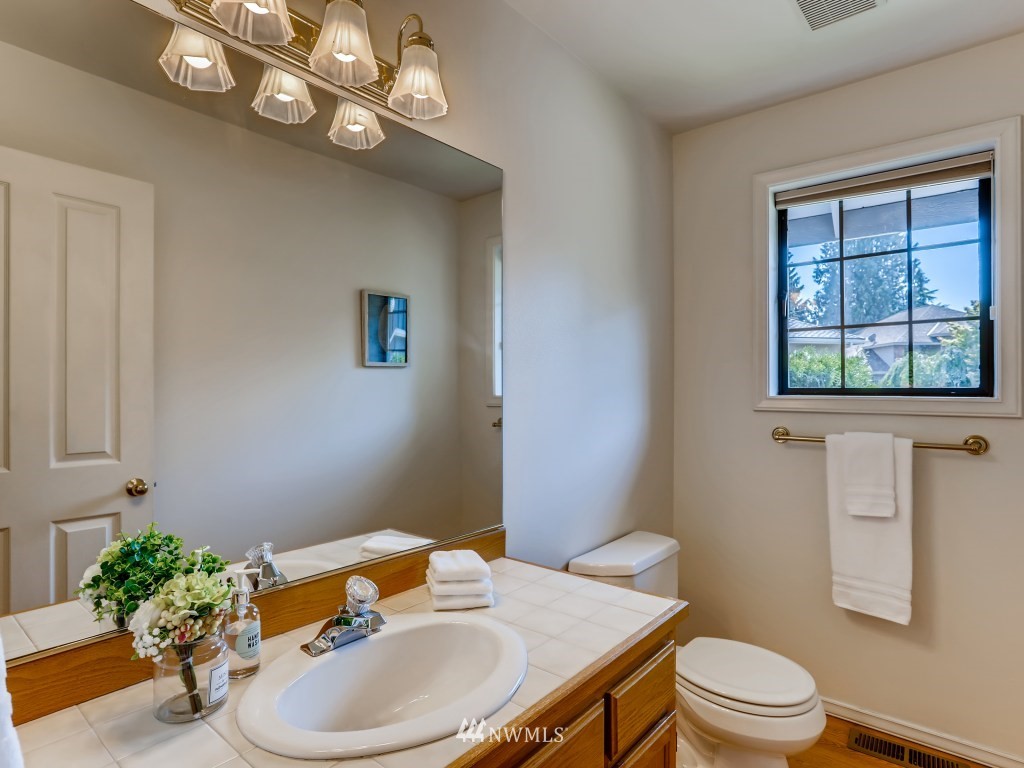 2128 241st Street Southeast Bothell, WA 98021 - Photo 26 of 28