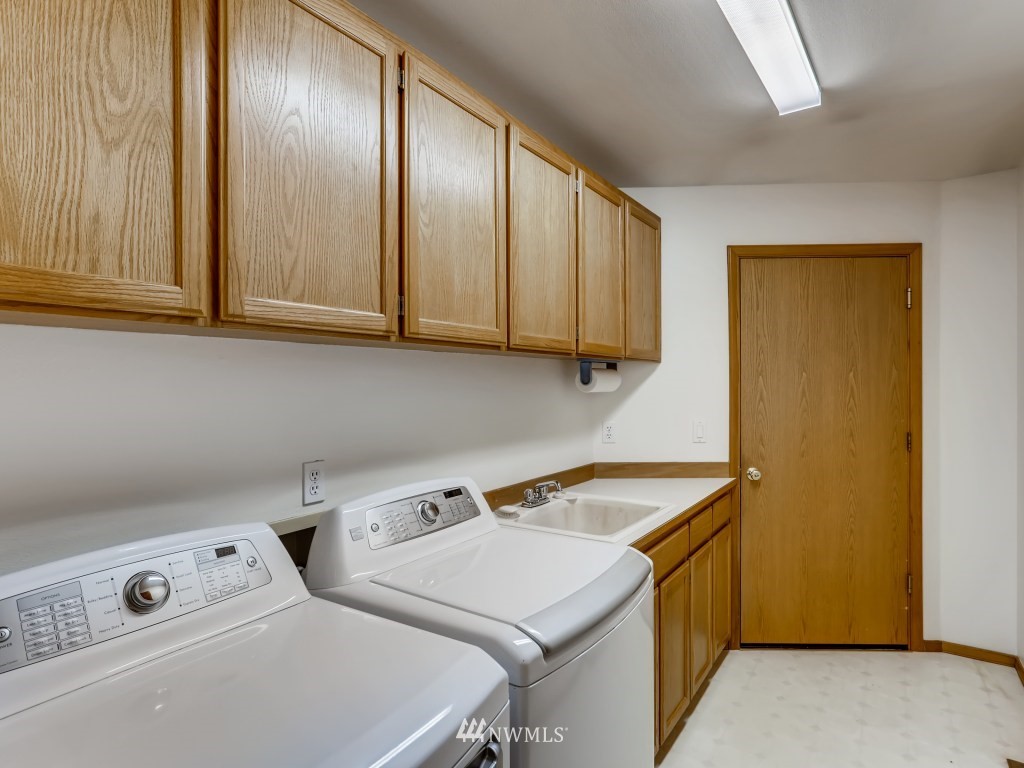 2128 241st Street Southeast Bothell, WA 98021 - Photo 27 of 28