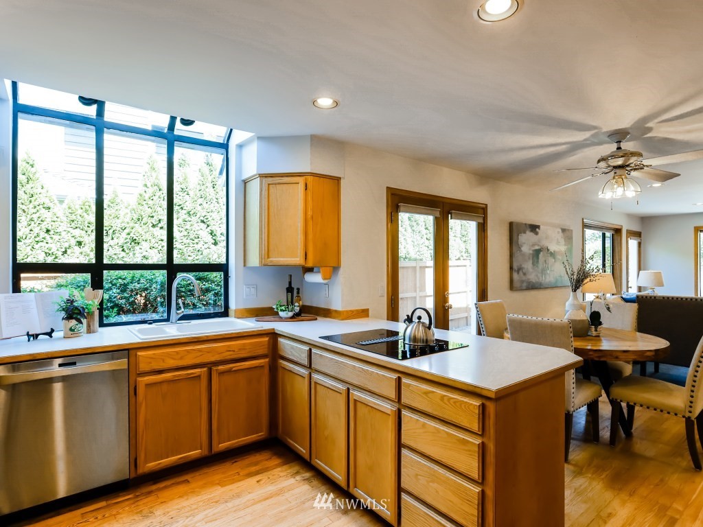 2128 241st Street Southeast Bothell, WA 98021 - Photo 8 of 28