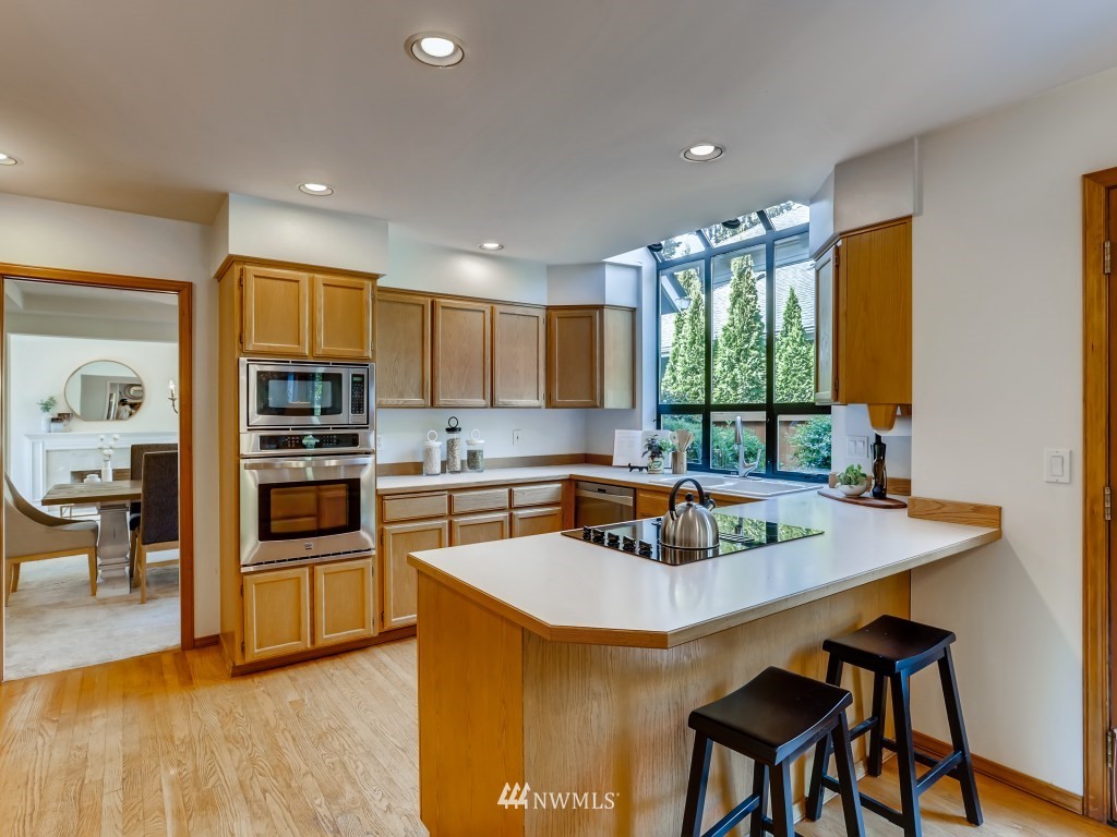 2128 241st Street Southeast Bothell, WA 98021 - Photo 9 of 28