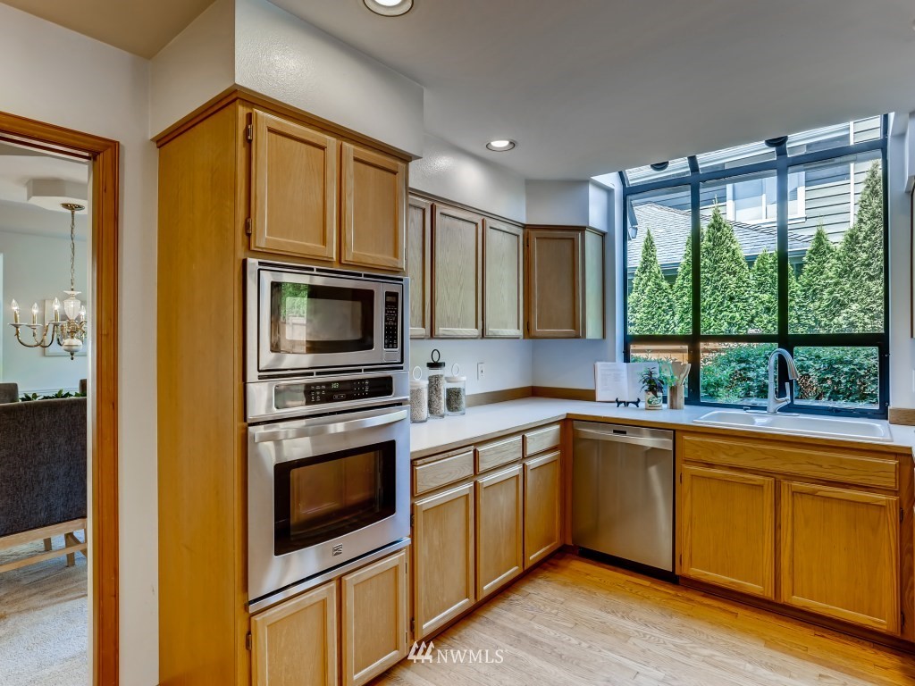 2128 241st Street Southeast Bothell, WA 98021 - Photo 10 of 28