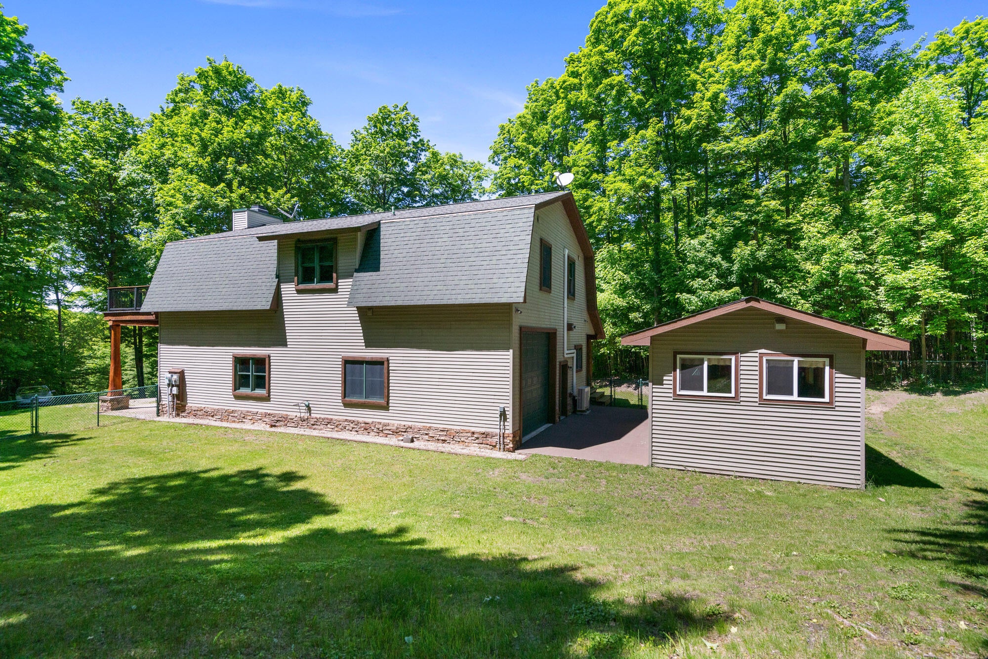 1725 Abbey Road Petoskey, MI 49770 - Photo 39 of 55 Gallery Image 39