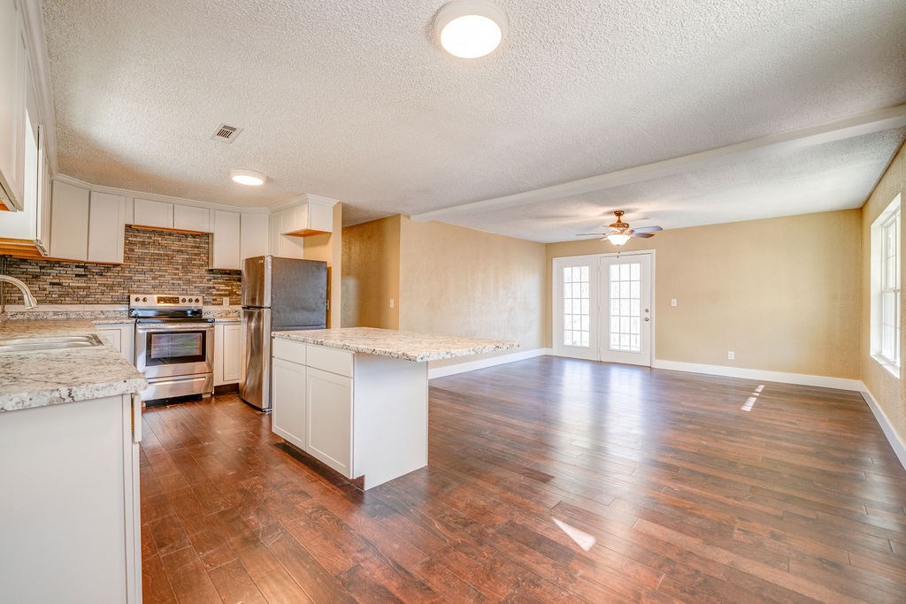 514 Luke Powell Road Northwest Dalton, GA 30720 - Photo 5 of 39 Gallery Image 5