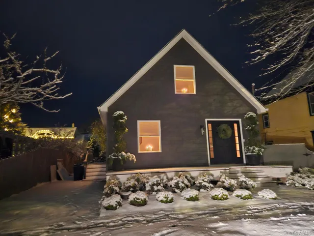 $1,600,000 | 336 2nd Street, Greenport, NY 11944