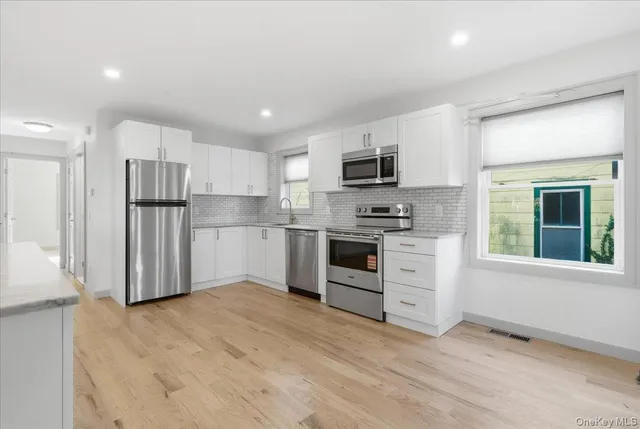 $1,600,000 | 336 2nd Street, Greenport, NY 11944