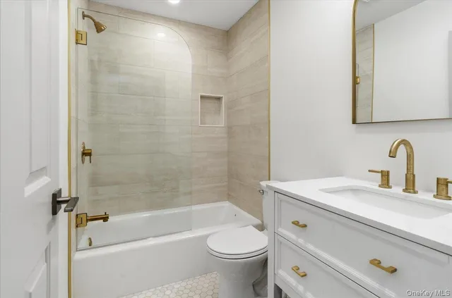 $1,600,000 | 336 2nd Street, Greenport, NY 11944