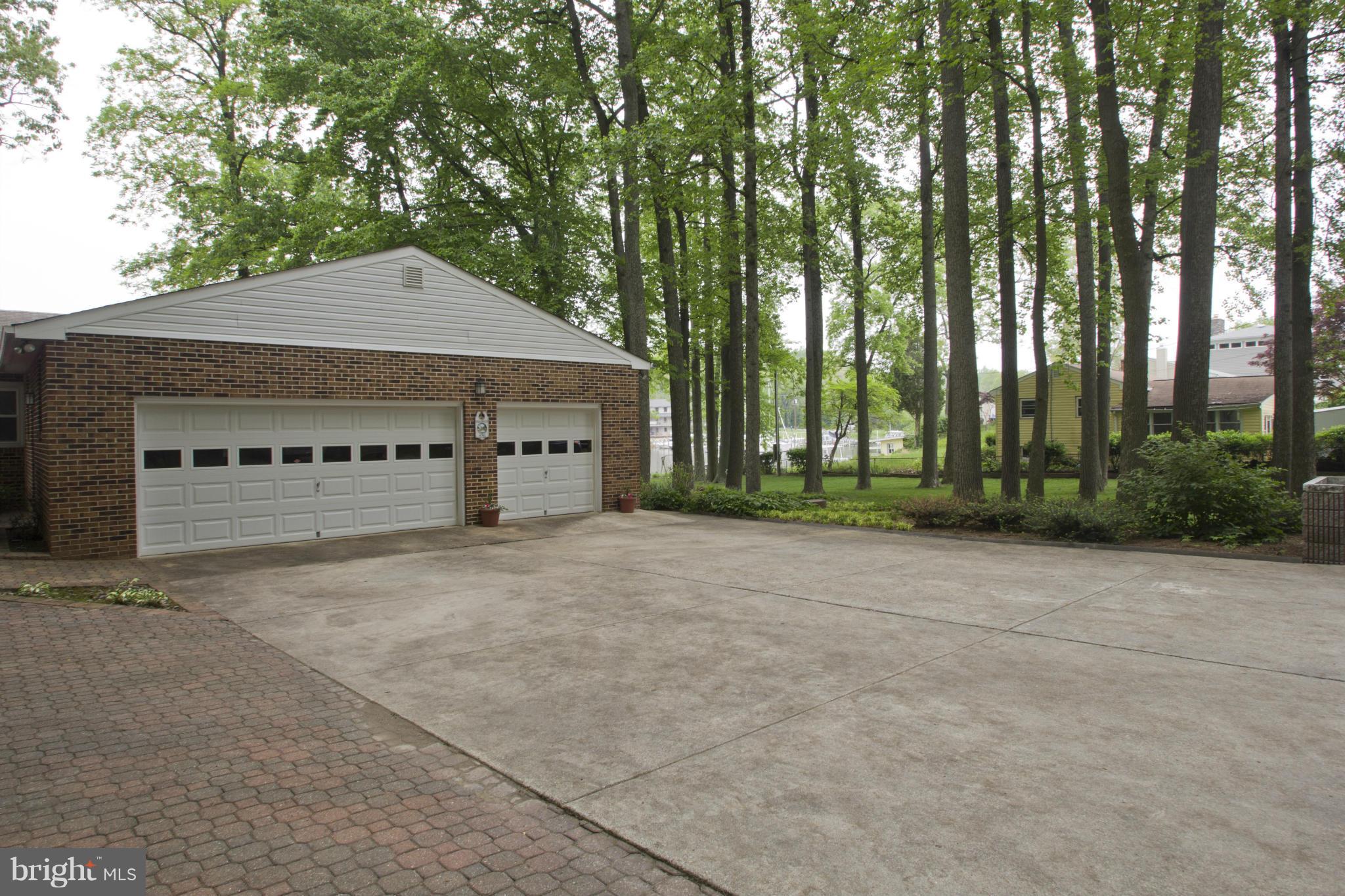985 Round Bay Road Crownsville, MD 21032 - Photo 15 of 29 Three Car Garage