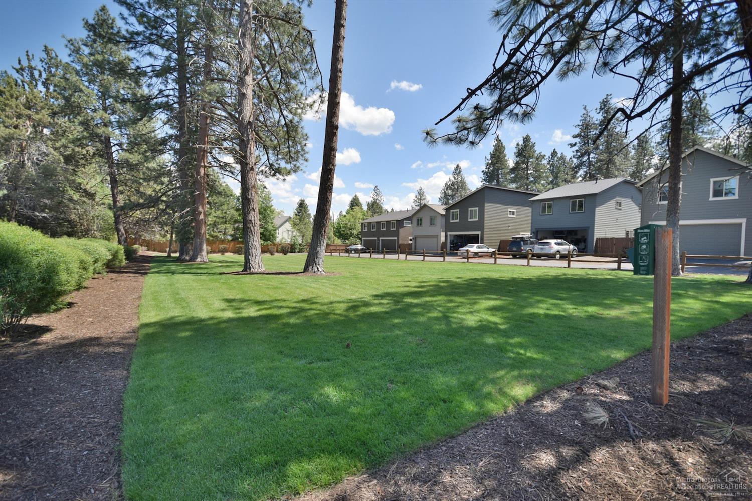 20261 Badger Road Bend, OR 97702 - Photo 12 of 25 Additional Photo