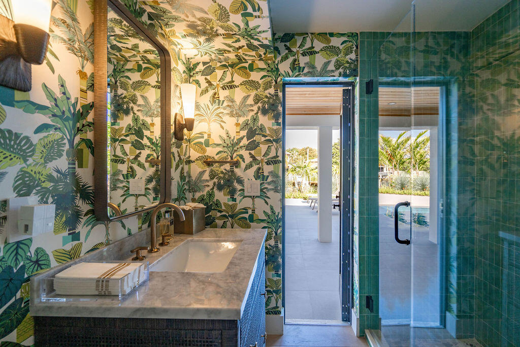 3001 Northeast 52nd Street Lighthouse Point, FL 33064 - Photo 24 of 61 DSC06536