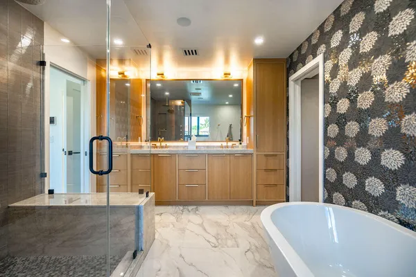 $3,849,000 | 3001 Northeast 52nd Street, Lighthouse Point, FL 33064