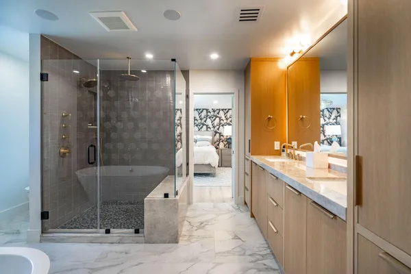 $3,849,000 | 3001 Northeast 52nd Street, Lighthouse Point, FL 33064