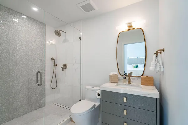 $3,849,000 | 3001 Northeast 52nd Street, Lighthouse Point, FL 33064