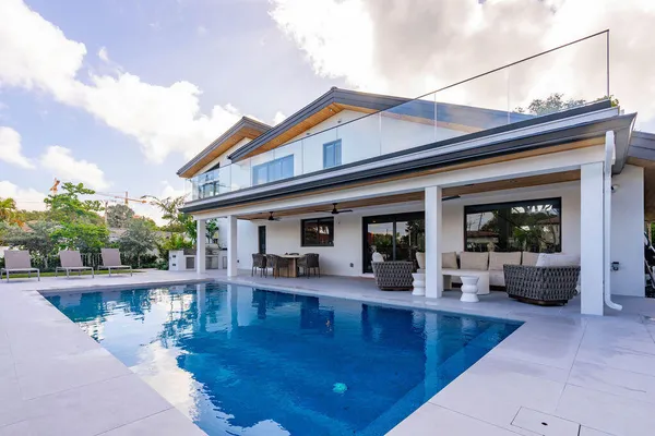 $3,849,000 | 3001 Northeast 52nd Street, Lighthouse Point, FL 33064