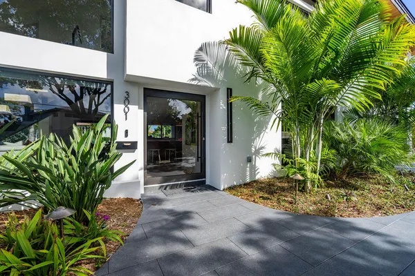 $3,849,000 | 3001 Northeast 52nd Street, Lighthouse Point, FL 33064
