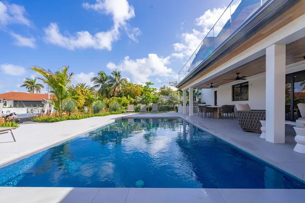 $3,849,000 | 3001 Northeast 52nd Street, Lighthouse Point, FL 33064