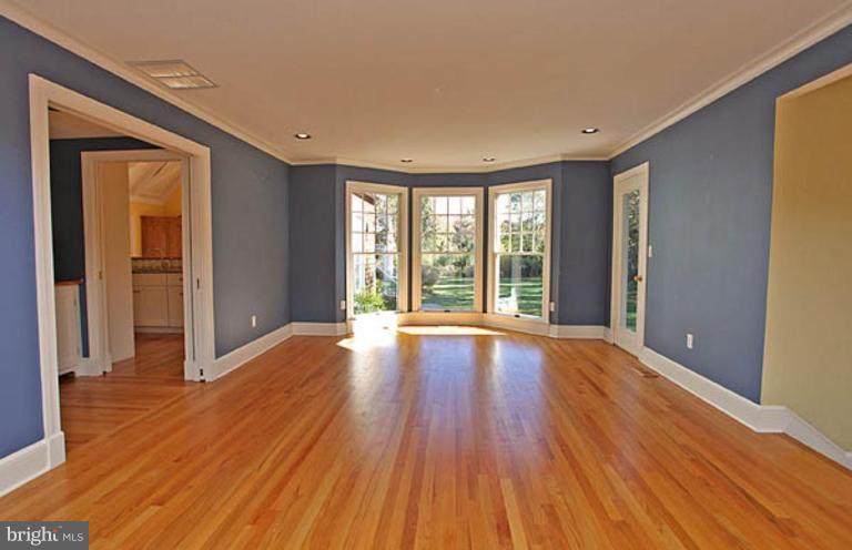 500 Ferry Point Road Annapolis, MD 21403 - Photo 6 of 27 Dining Room