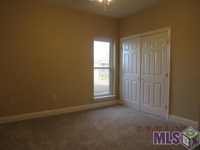 10548 Springpark Avenue Baton Rouge, LA 70810 - Photo 15 of 29