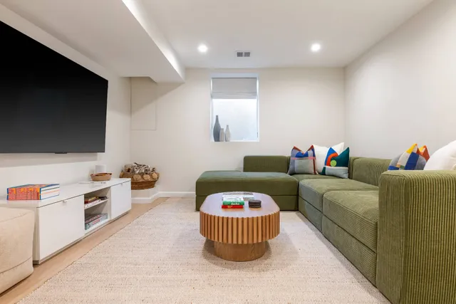 $65,000 | 4582 Noyack Road, Sag Harbor, NY 11963