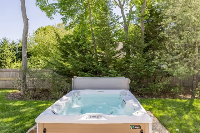 $65,000 | 4582 Noyack Road, Sag Harbor, NY 11963