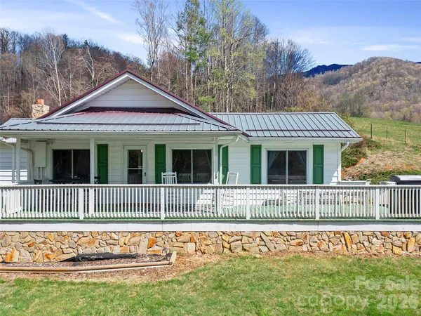 $379,000 | 173 Odoms Chapel Road, Bakersville, NC 28705