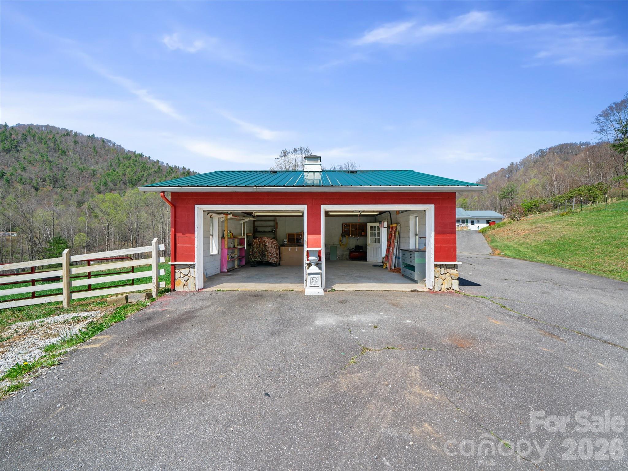 173 Odoms Chapel Road Bakersville, NC 28705 - Photo 32 of 36