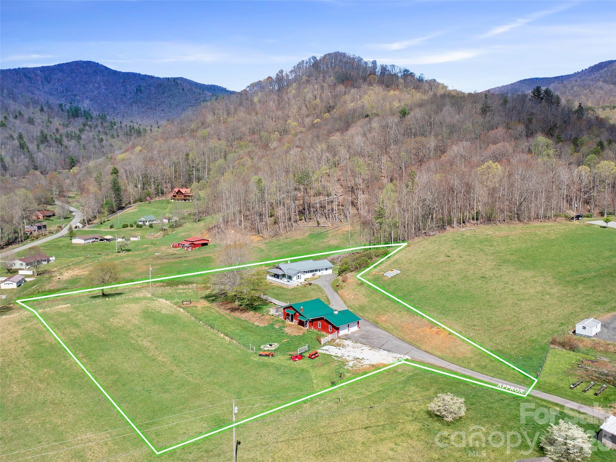 173 Odoms Chapel Road Bakersville, NC 28705 - Photo 34 of 36