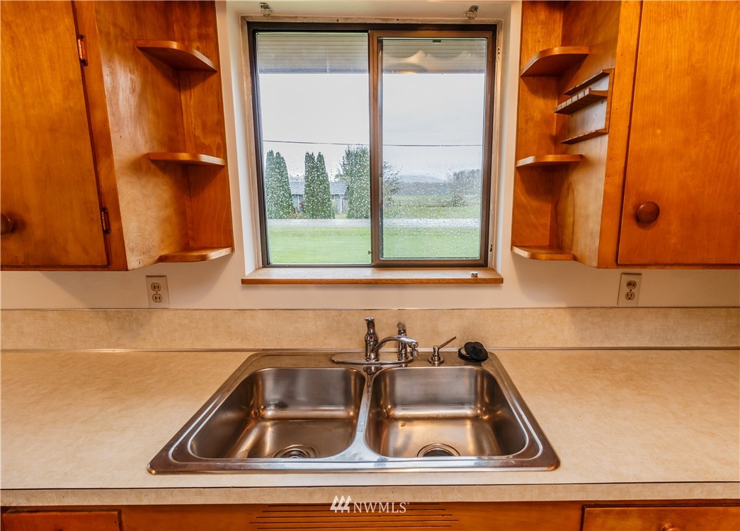 20317 Lafayette Road Burlington, WA 98233 - Photo 8 of 22 Gallery Image 8