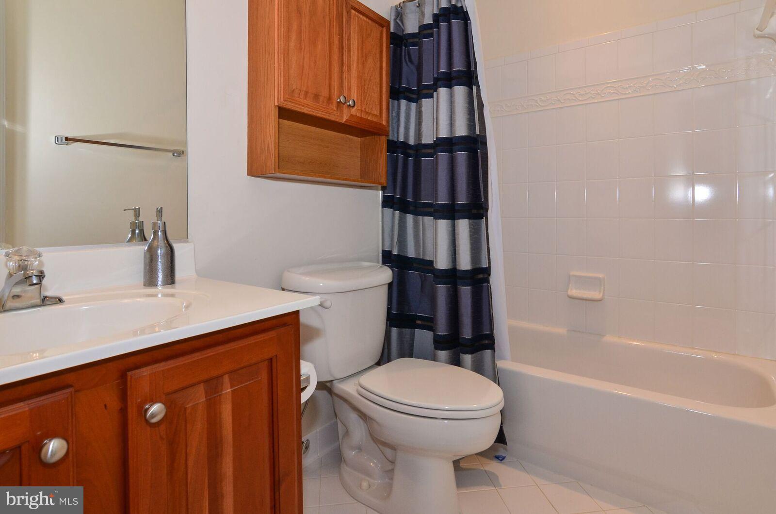 6079 Deer Ridge Trail Springfield, VA 22150 - Photo 25 of 30 Bath
