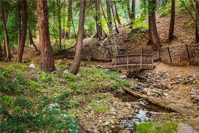 a view of outdoor space